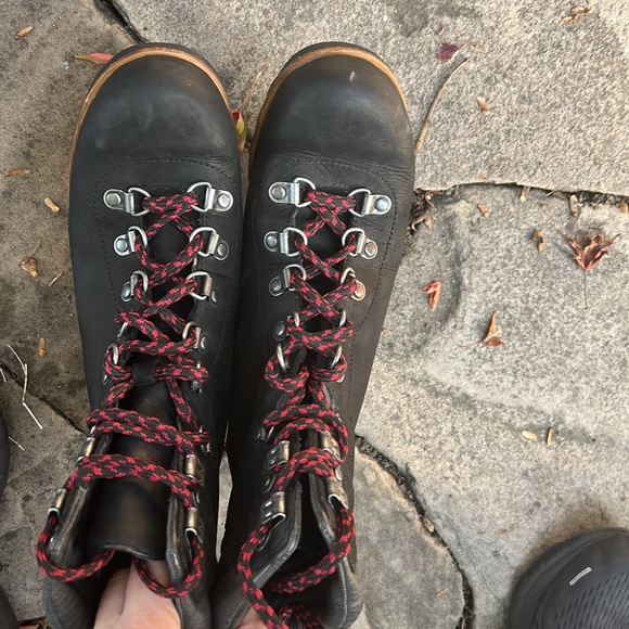 Sorel Joan of arctic wedge, black with red laces - Picture 9 of 9